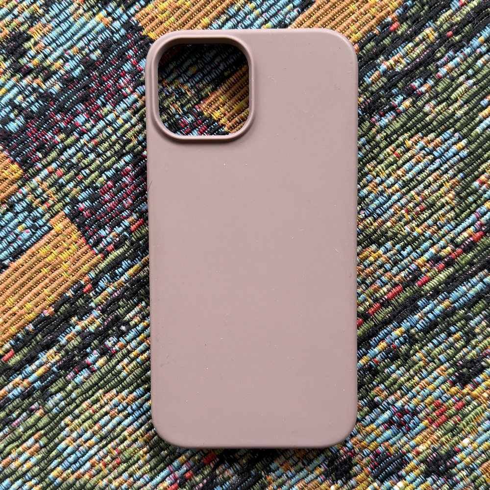 MVMT iPhone 15 MagSafe Snap-On Protective Case